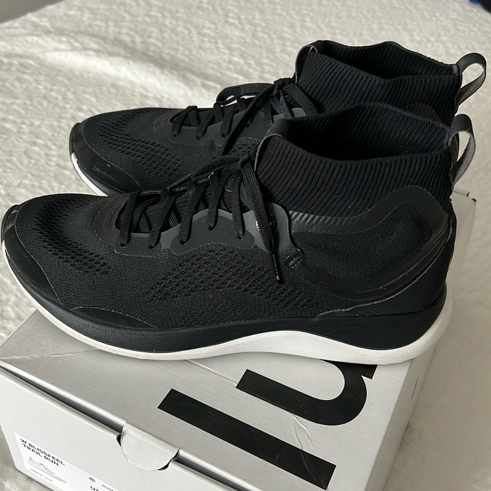 lululemon athletica Black Running Shoes